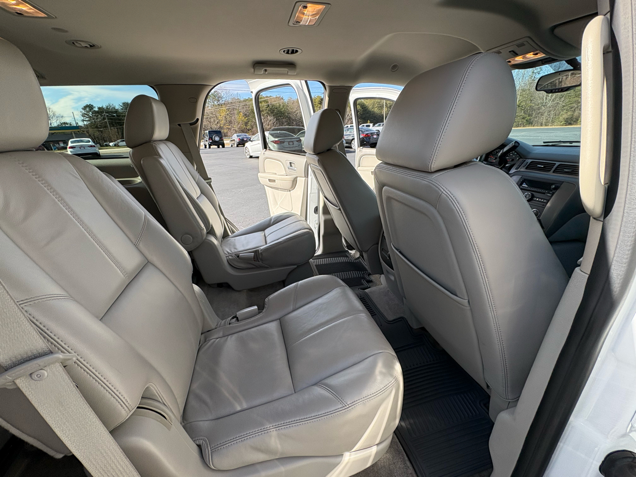 Chevrolet Tahoe  2011