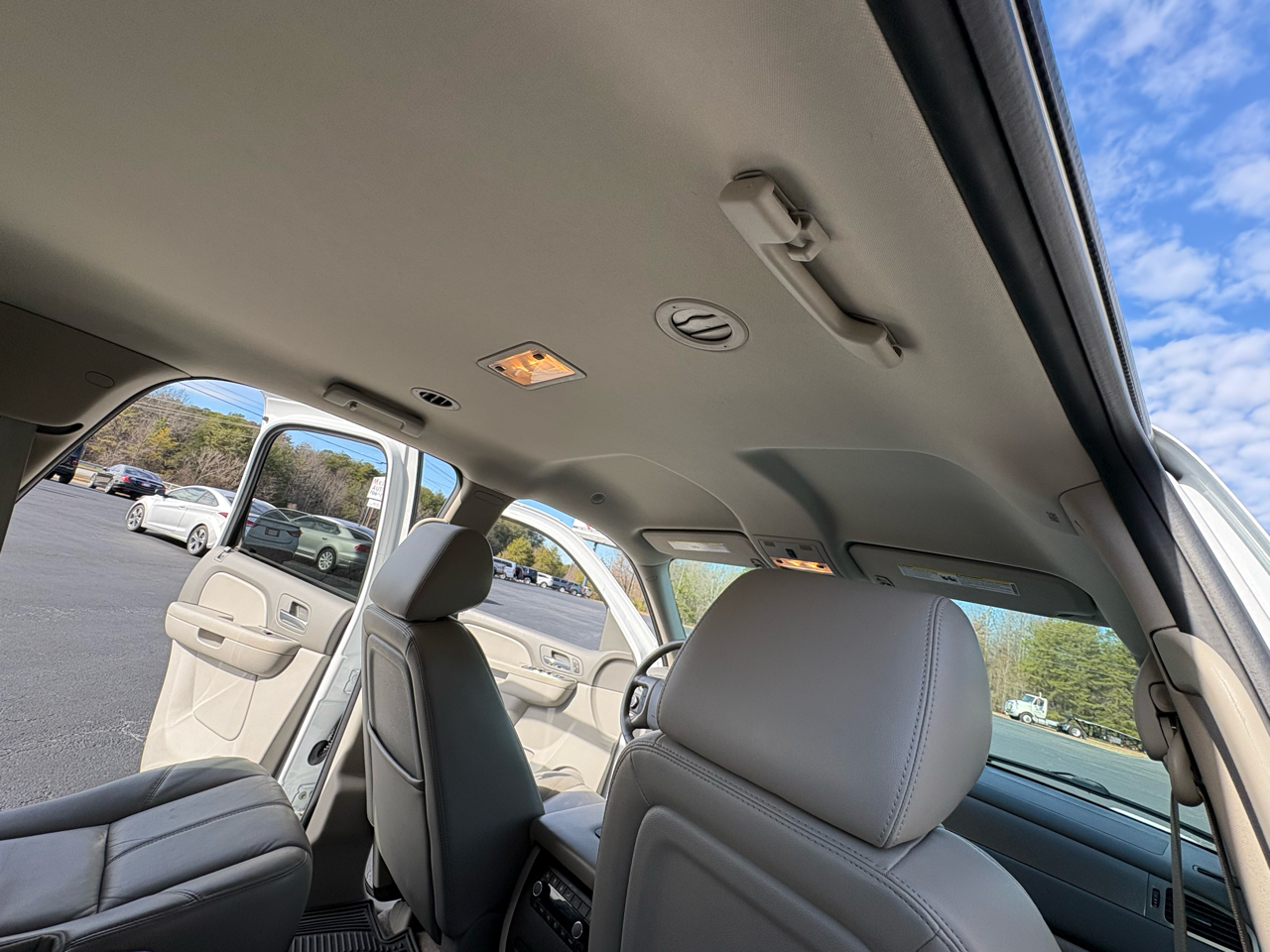 Chevrolet Tahoe  2011