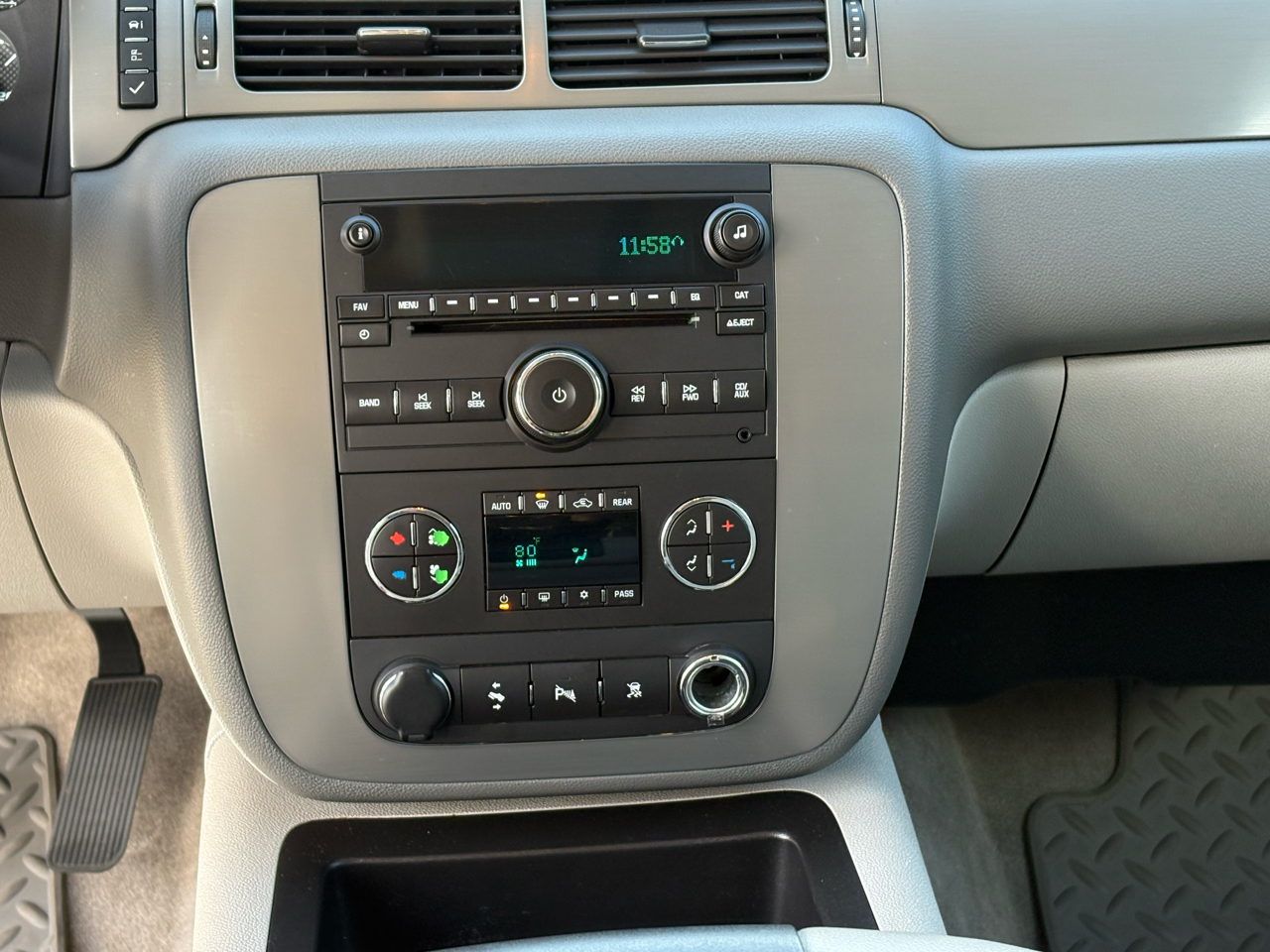 Chevrolet Tahoe  2011