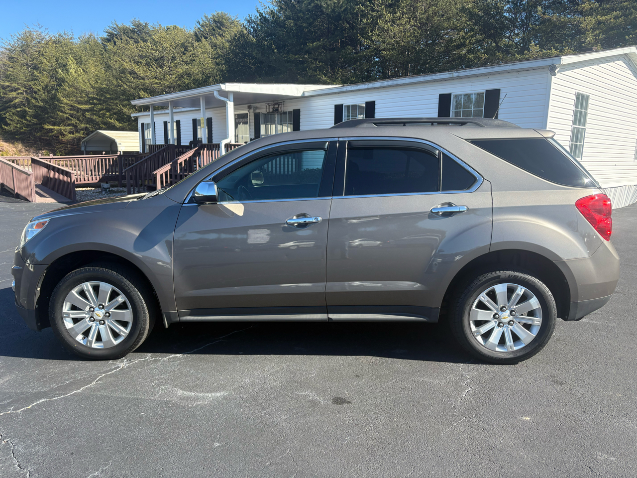 Chevrolet Equinox 2LT 2WD 2011