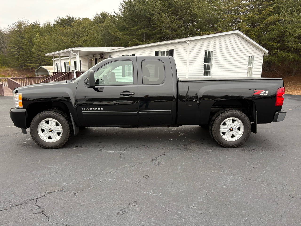 Chevrolet Silverado 1500 LTZ Ext. Cab 4WD 2011