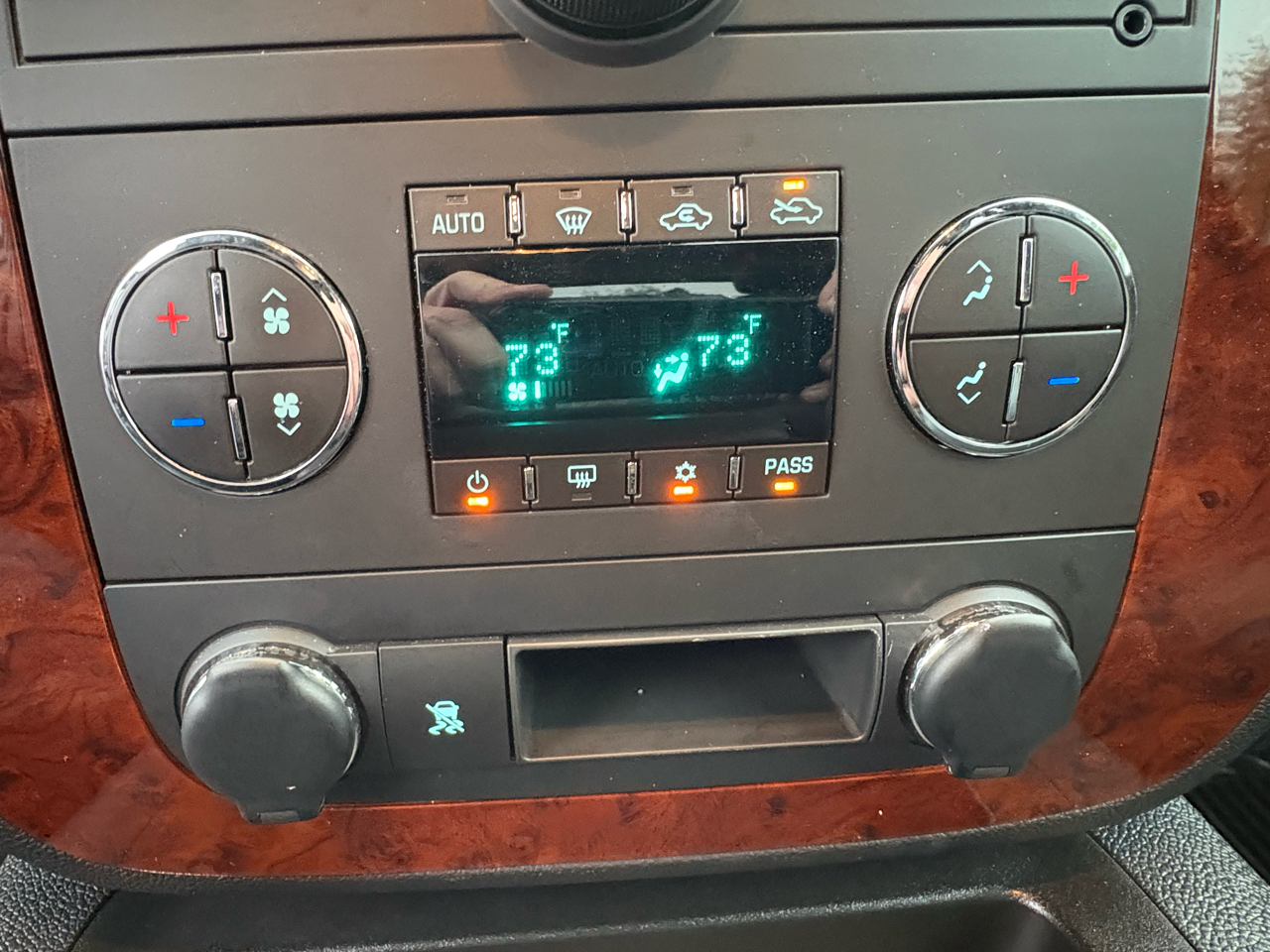 Chevrolet Silverado 1500 LTZ Ext. Cab 4WD 2011