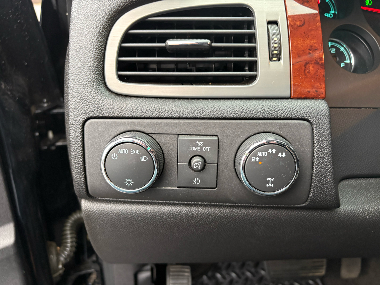 Chevrolet Silverado 1500 LTZ Ext. Cab 4WD 2011