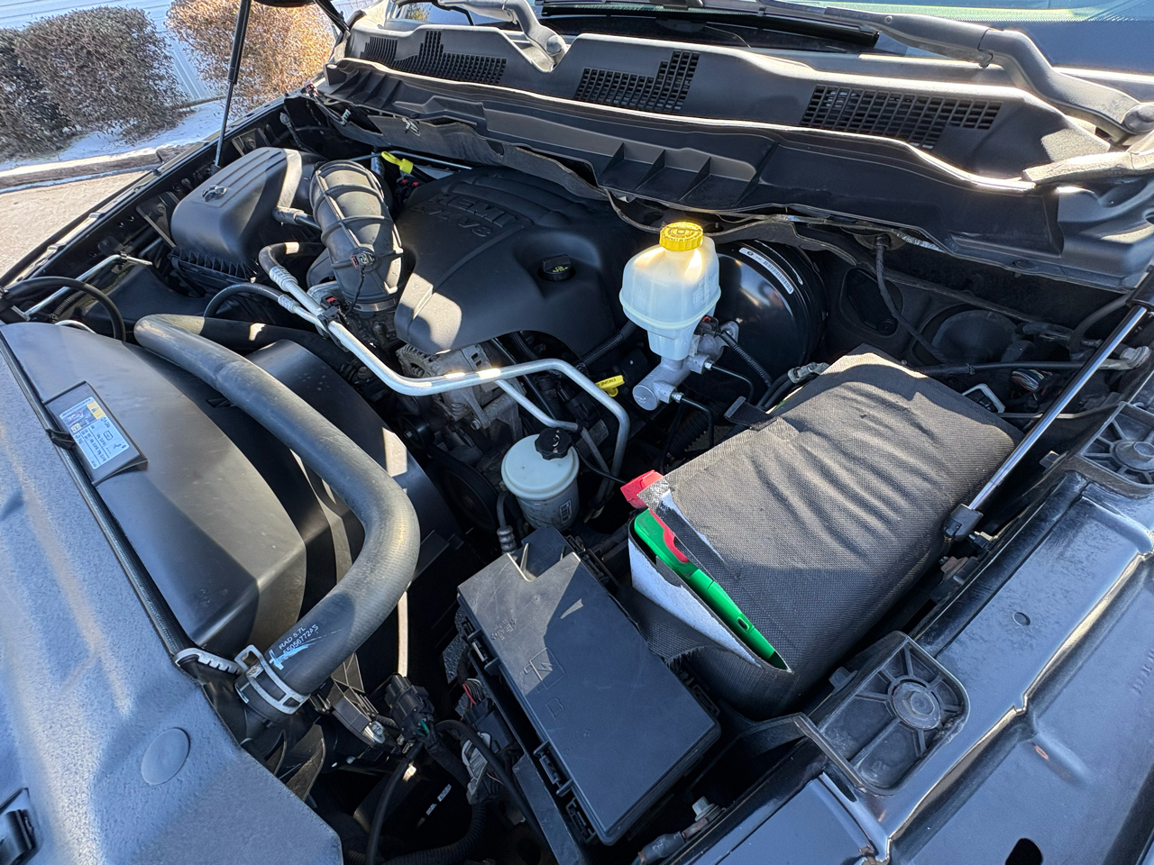 RAM 1500 Sport Crew Cab 4WD 2012