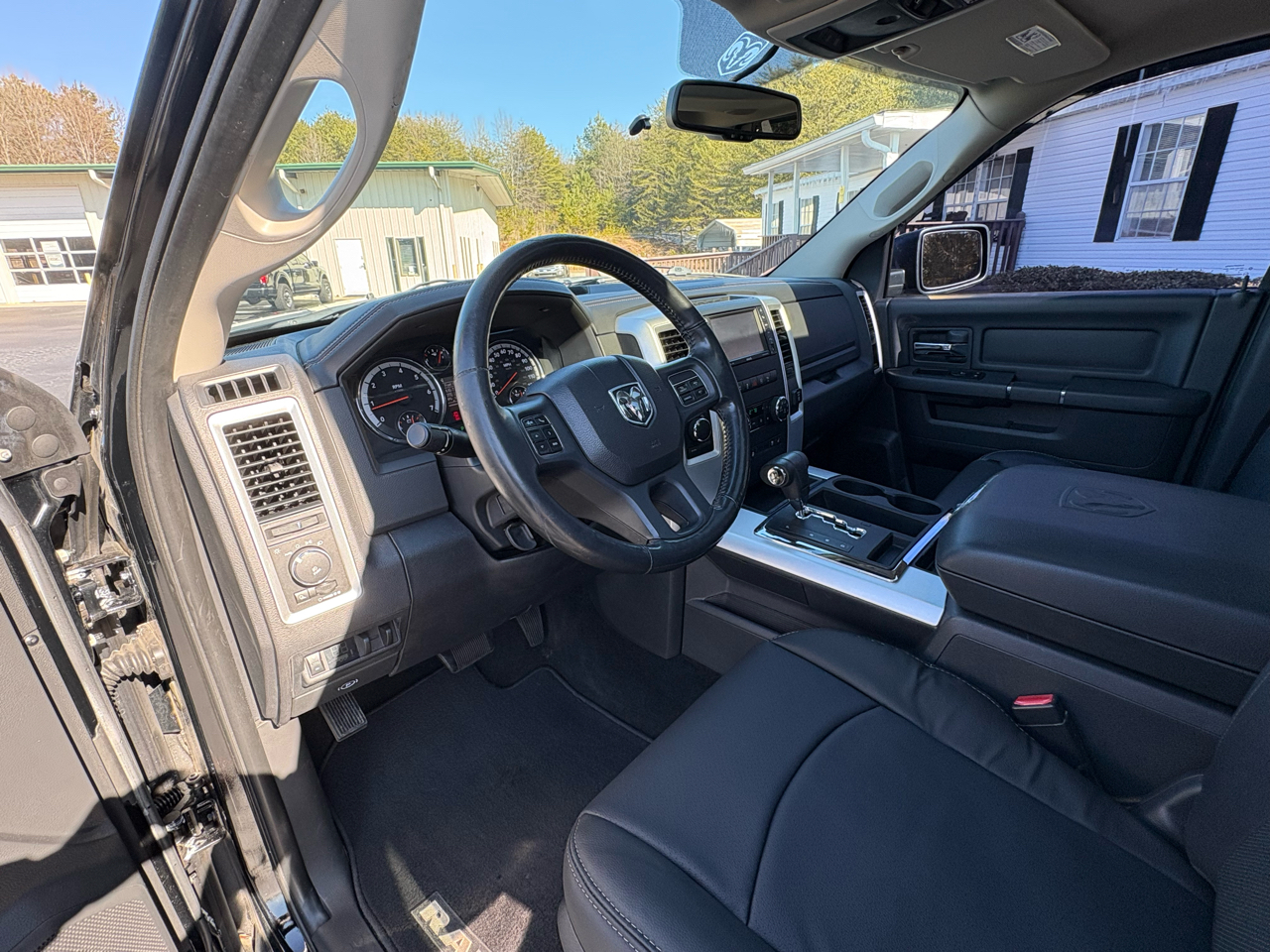 RAM 1500 Sport Crew Cab 4WD 2012