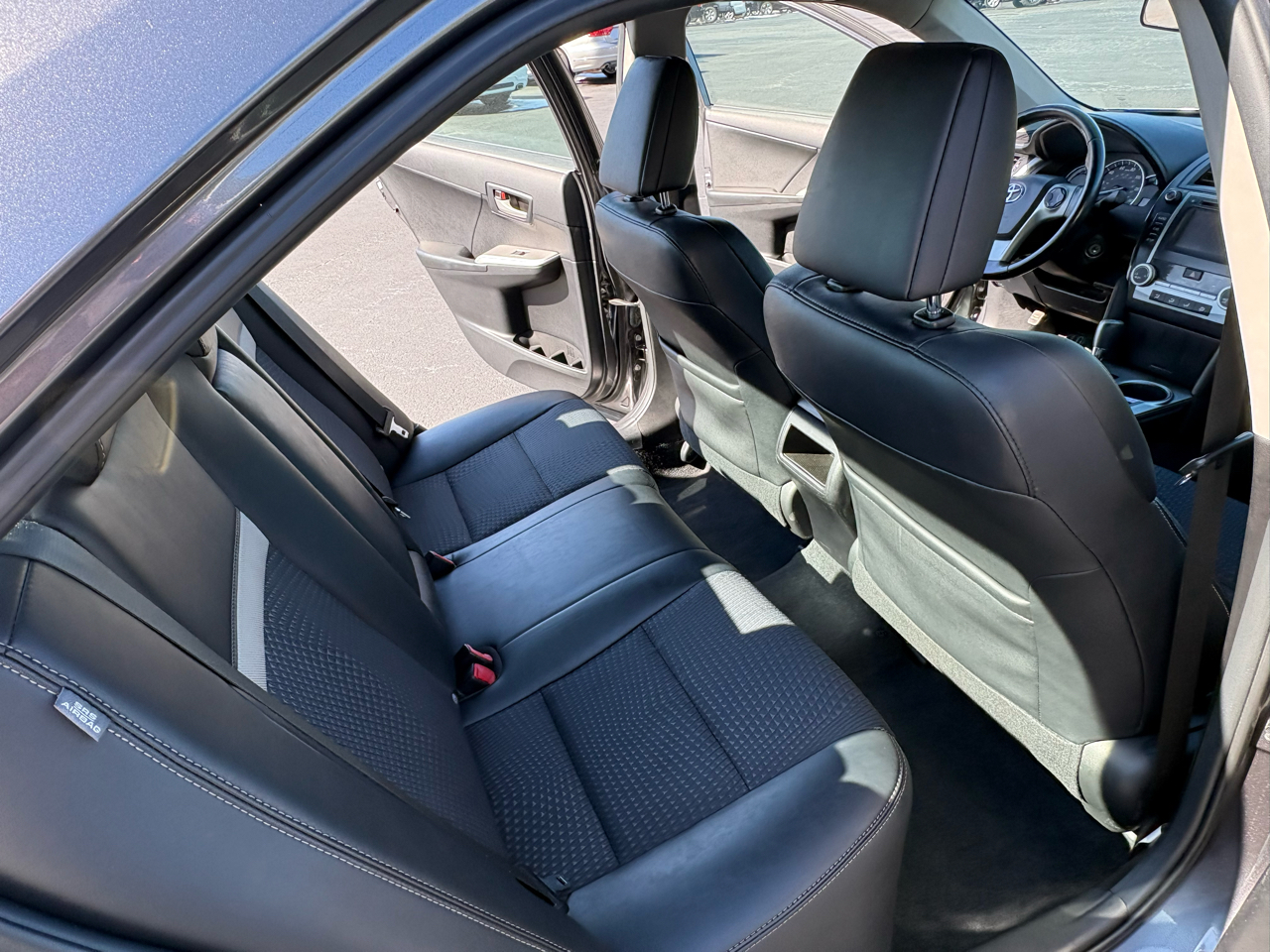 Toyota Camry SE 2014