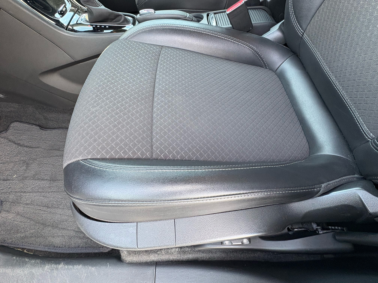 Buick Encore Preferred FWD 2020