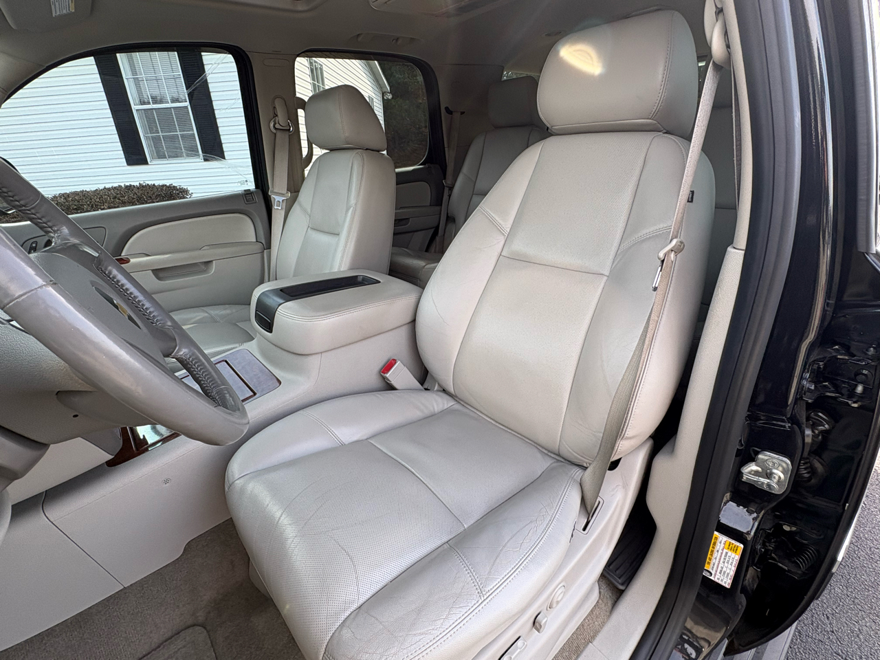 Chevrolet Tahoe LTZ 2WD 2012