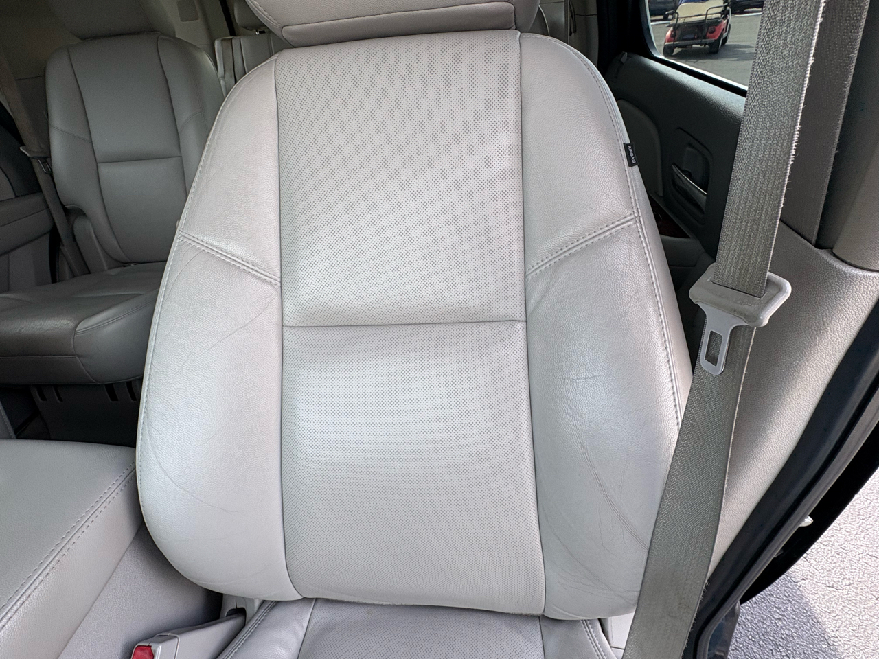 Chevrolet Tahoe LTZ 2WD 2012