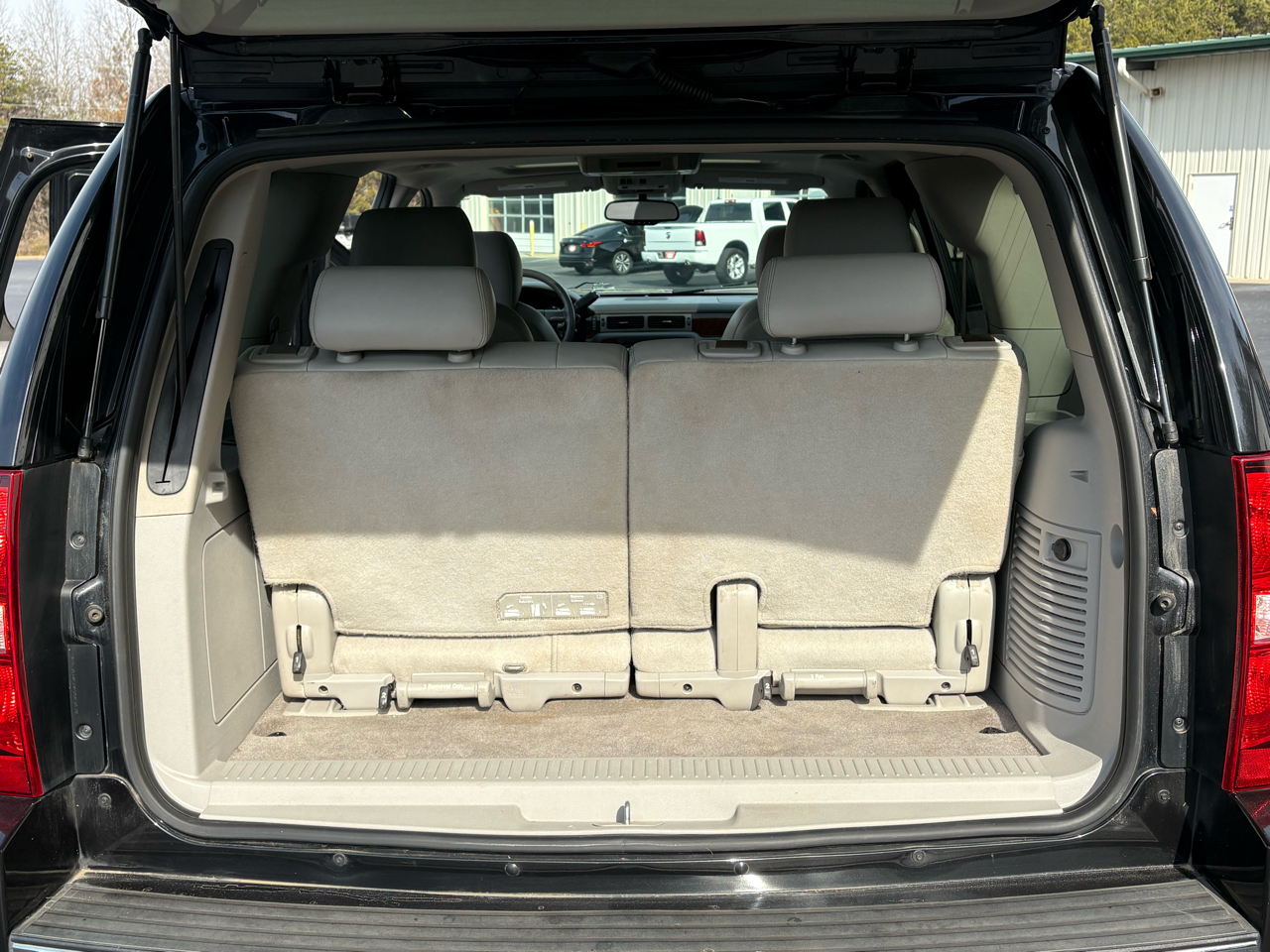 Chevrolet Tahoe LTZ 2WD 2012