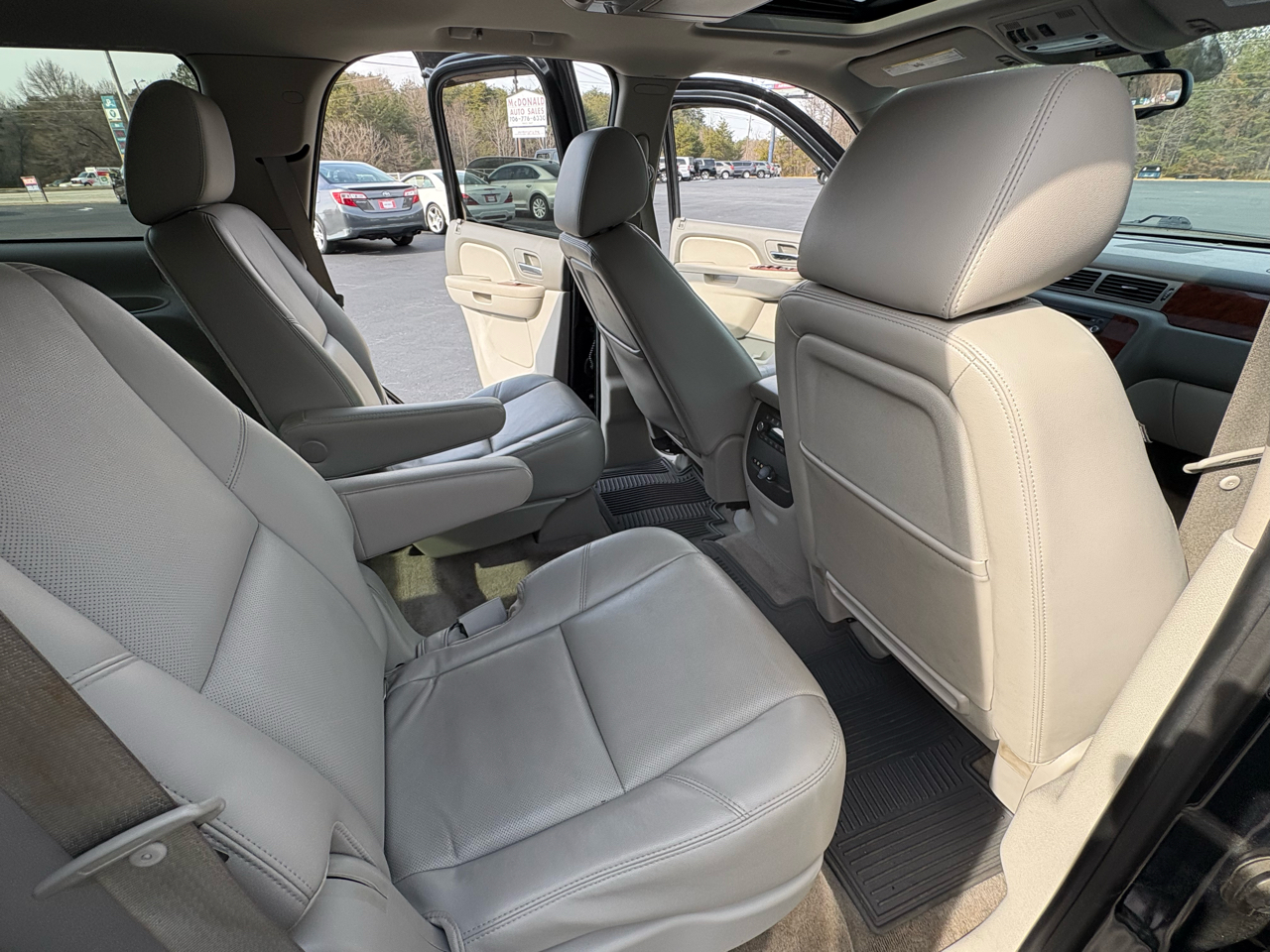 Chevrolet Tahoe LTZ 2WD 2012