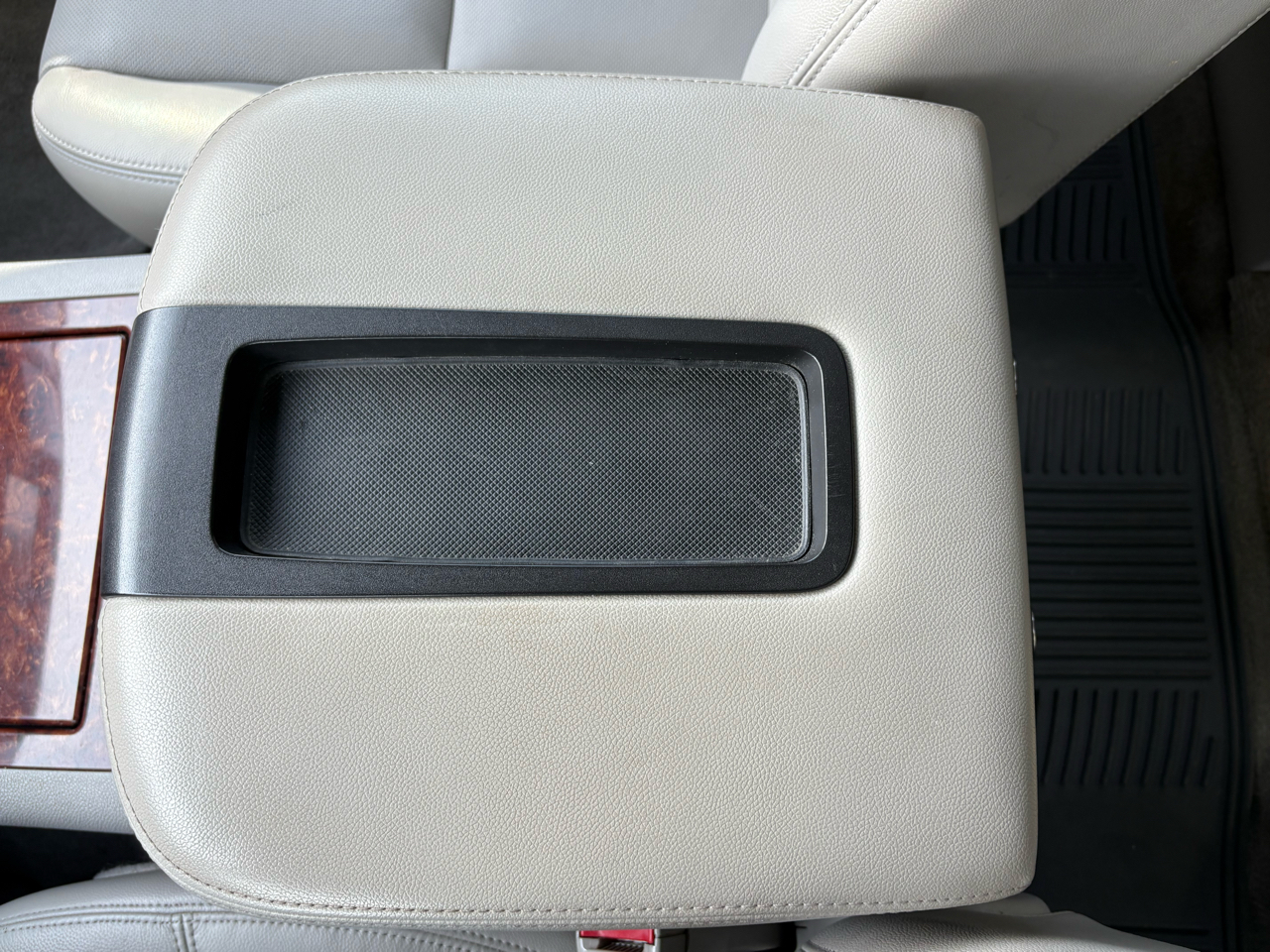 Chevrolet Tahoe LTZ 2WD 2012