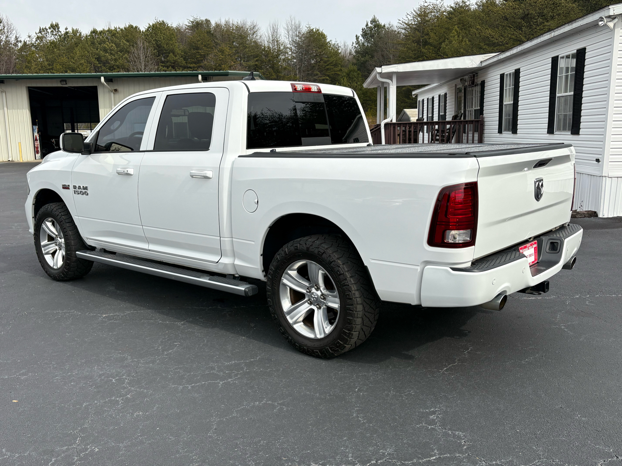 RAM 1500 Sport Crew Cab SWB 4WD 2014
