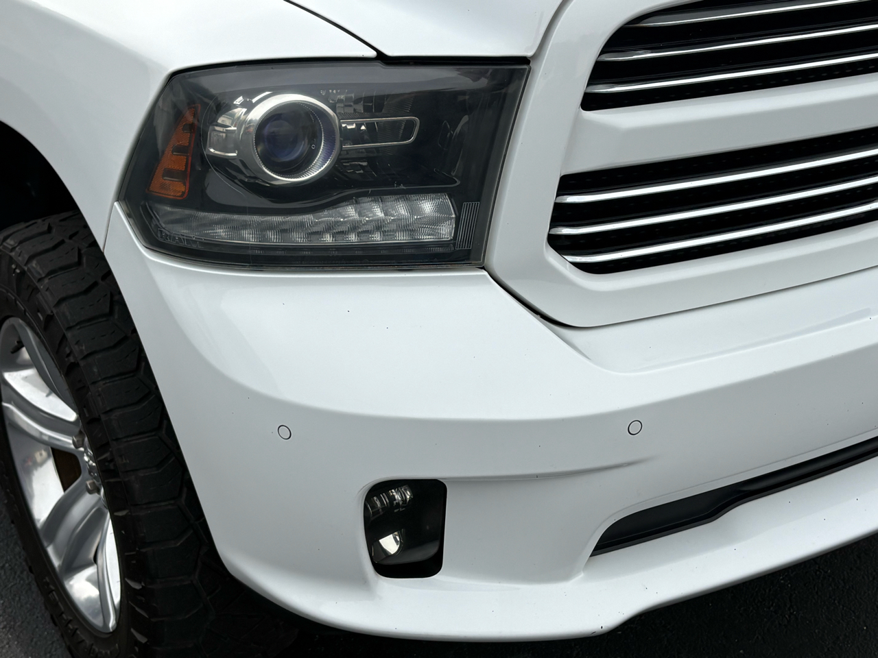 RAM 1500 Sport Crew Cab SWB 4WD 2014