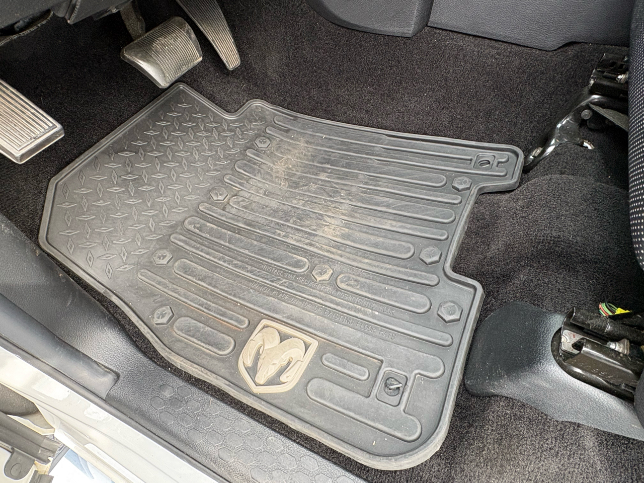 RAM 1500 Sport Crew Cab SWB 4WD 2014