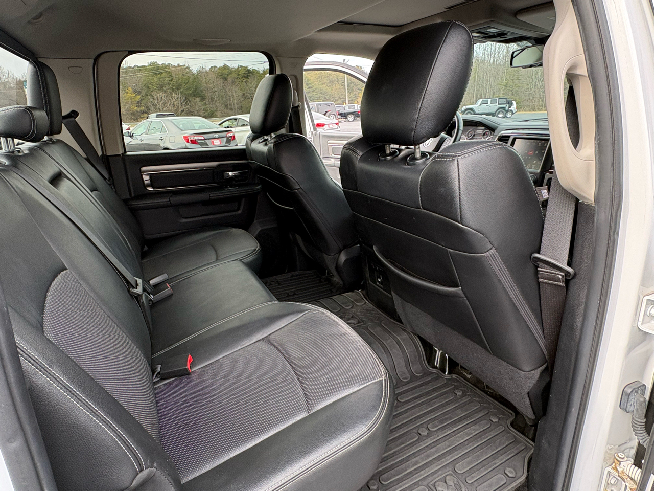 RAM 1500 Sport Crew Cab SWB 4WD 2014