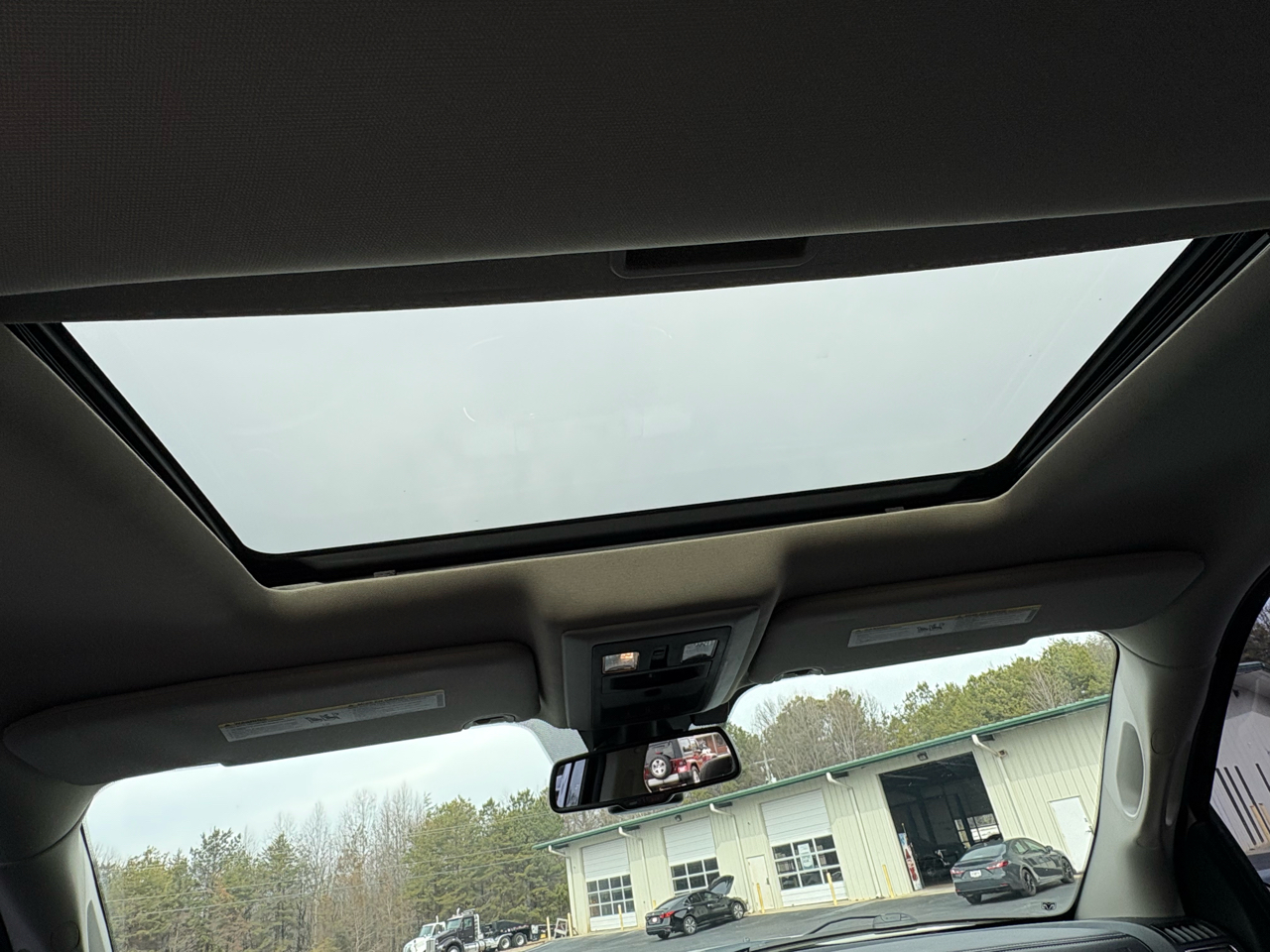 RAM 1500 Sport Crew Cab SWB 4WD 2014