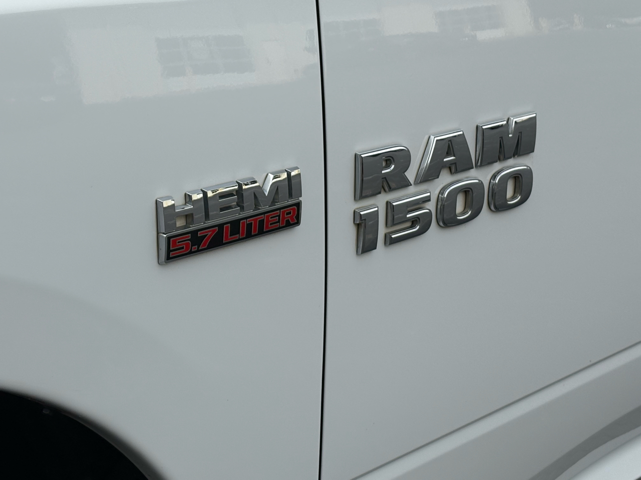 RAM 1500 Sport Crew Cab SWB 4WD 2014