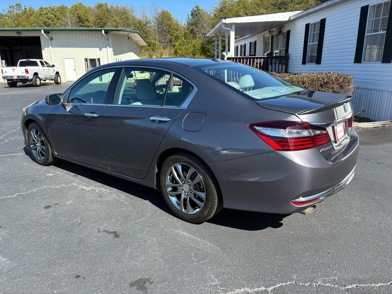 Honda Accord EX-L Sedan V6 6-Spd AT 2017