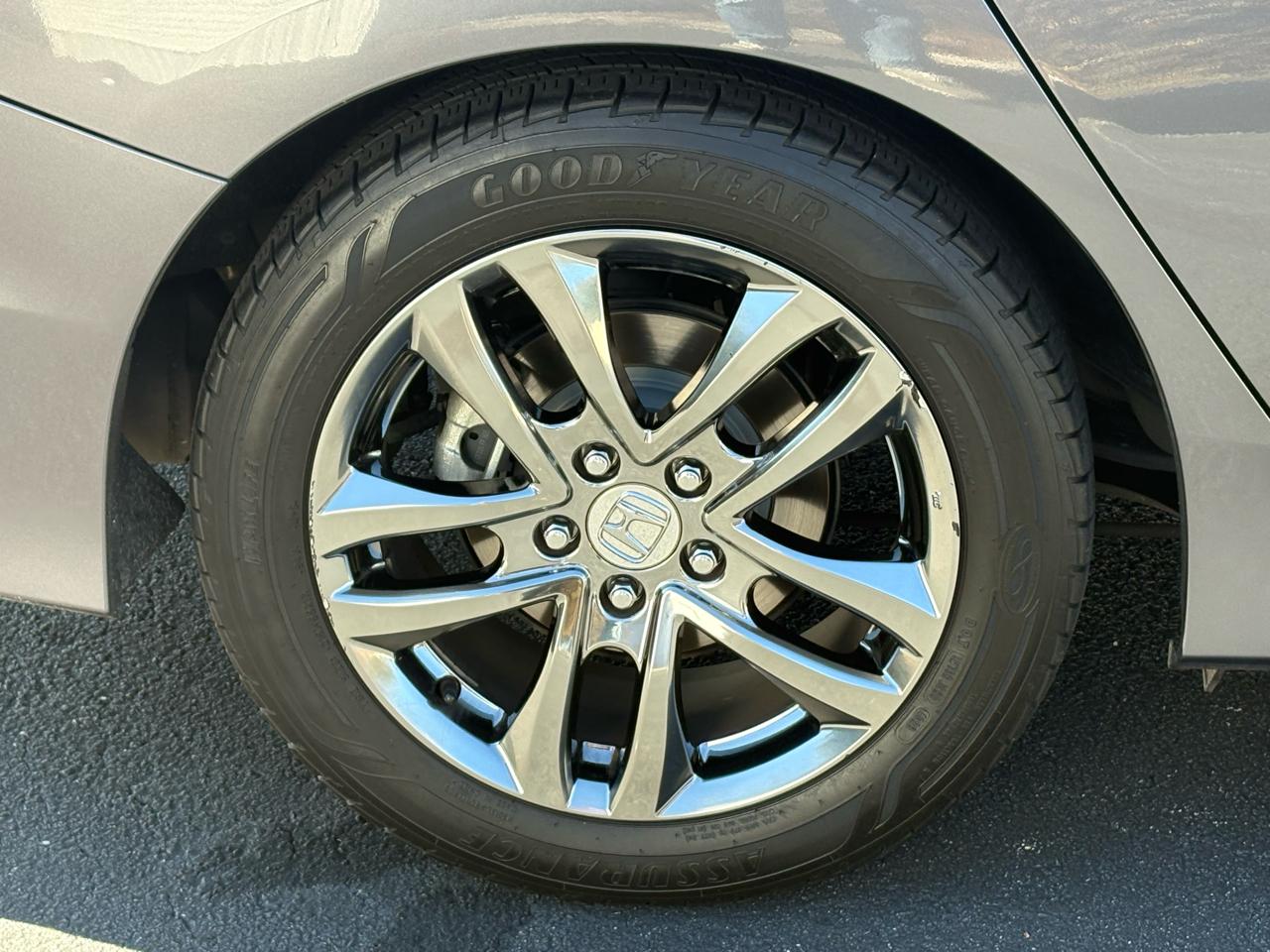 Honda Accord EX-L Sedan V6 6-Spd AT 2017