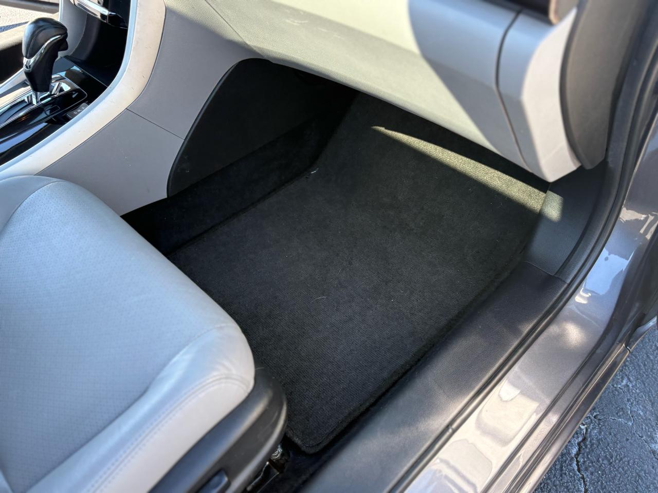 Honda Accord EX-L Sedan V6 6-Spd AT 2017