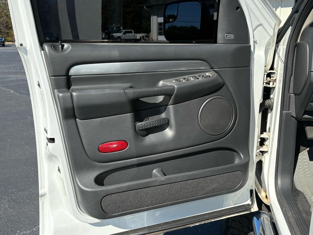 Dodge Ram 2500 Laramie Quad Cab Short Bed 4WD 2005