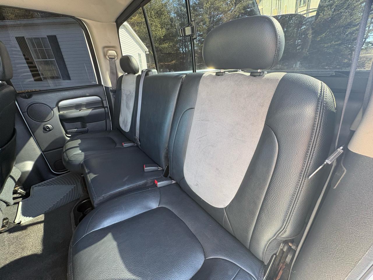 Dodge Ram 2500 Laramie Quad Cab Short Bed 4WD 2005