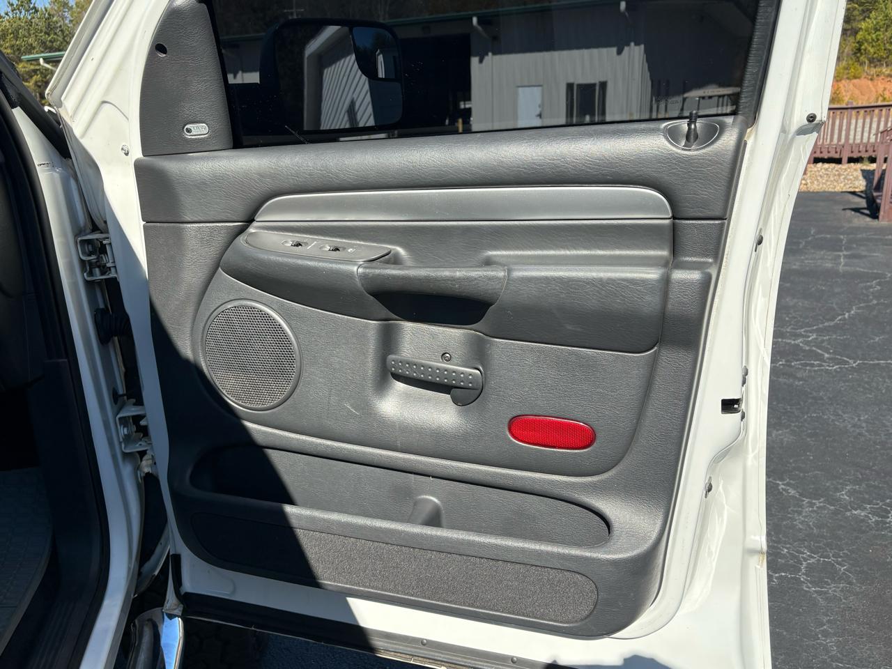 Dodge Ram 2500 Laramie Quad Cab Short Bed 4WD 2005