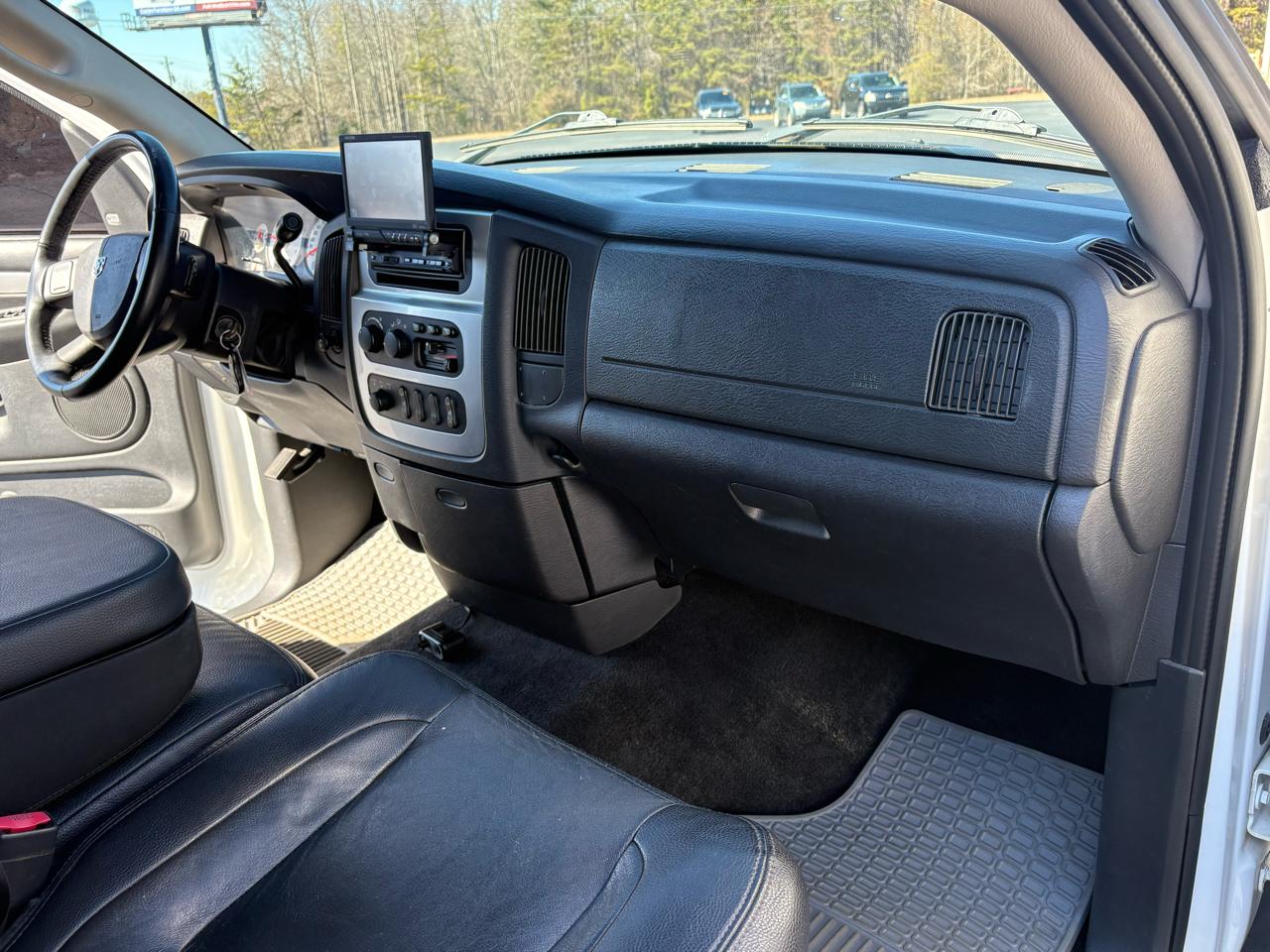 Dodge Ram 2500 Laramie Quad Cab Short Bed 4WD 2005