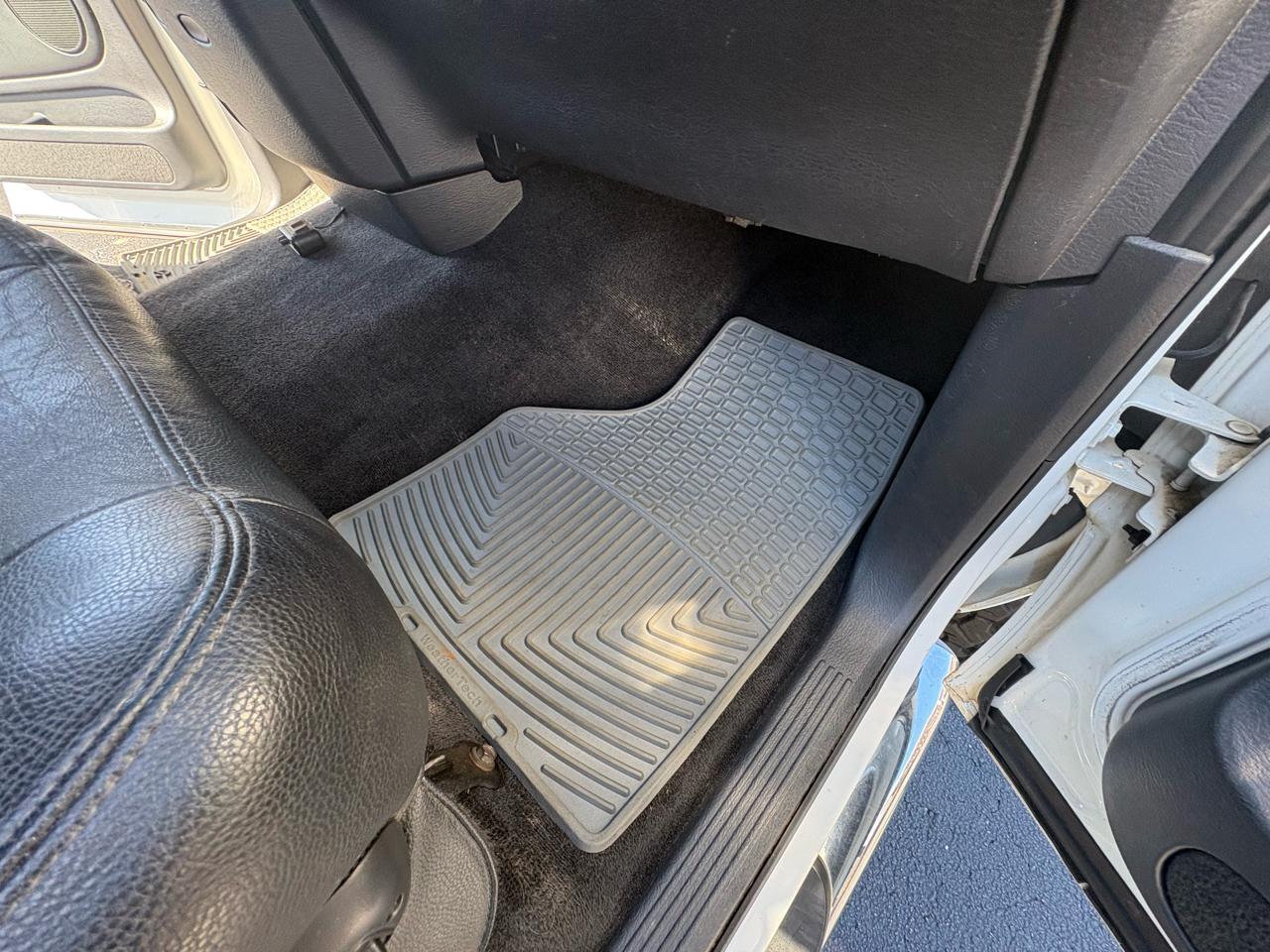 Dodge Ram 2500 Laramie Quad Cab Short Bed 4WD 2005