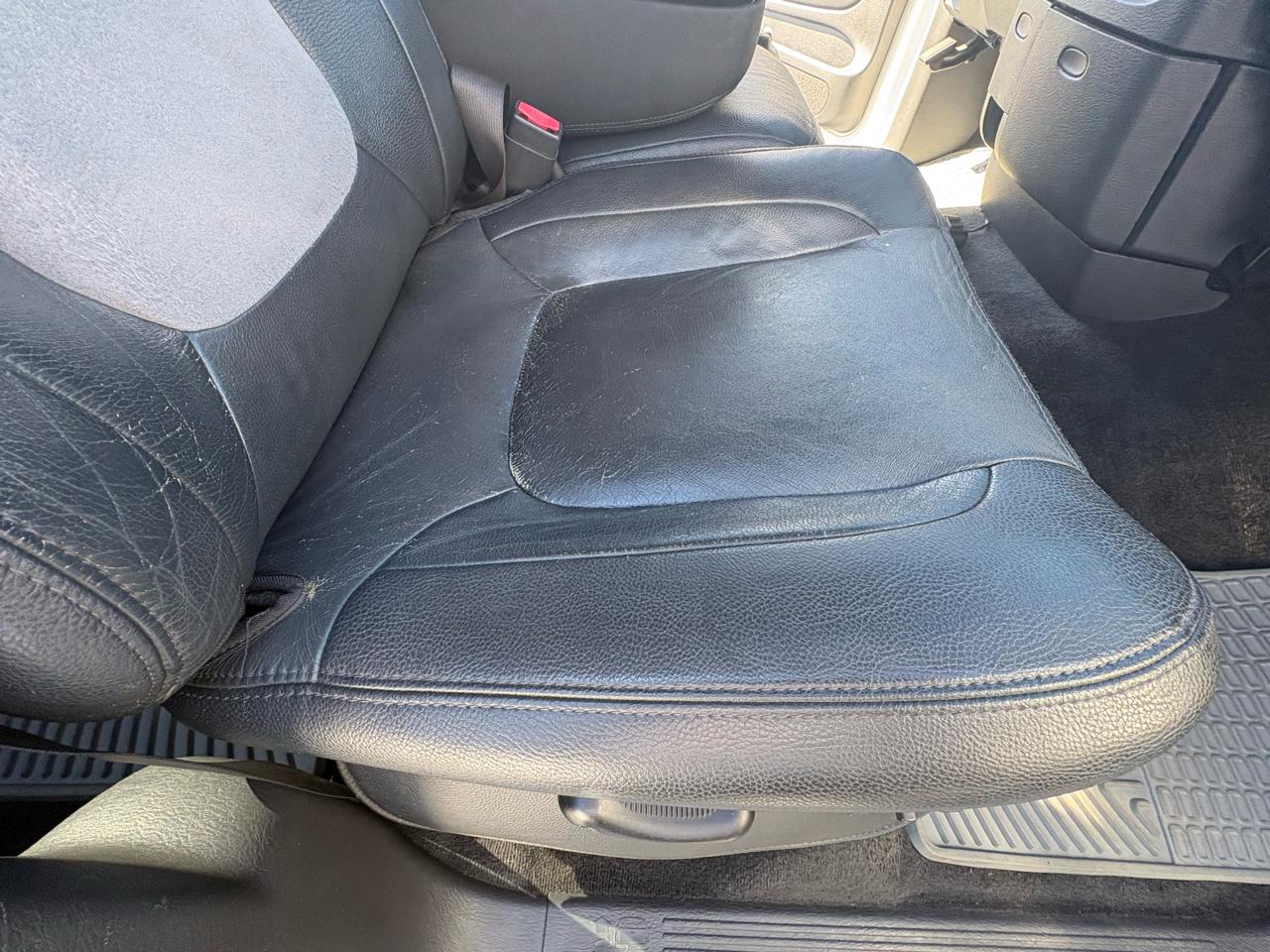 Dodge Ram 2500 Laramie Quad Cab Short Bed 4WD 2005