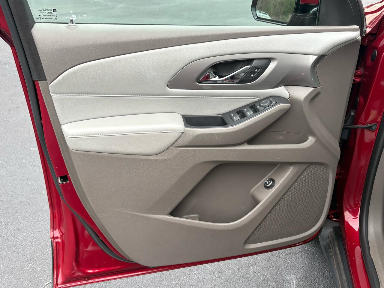 Chevrolet Traverse LT Cloth FWD 2018