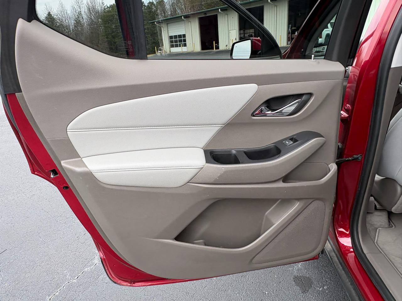 Chevrolet Traverse LT Cloth FWD 2018