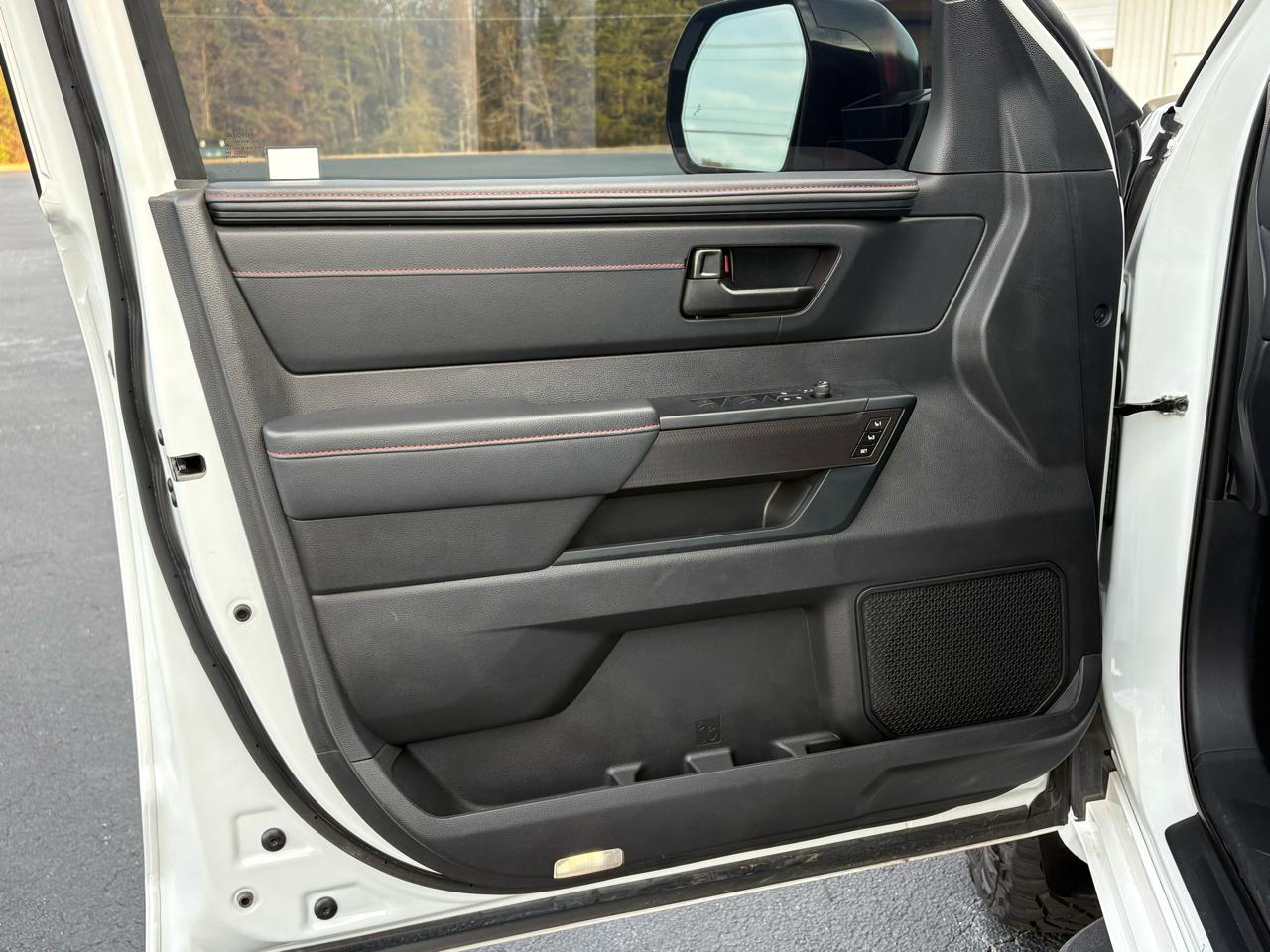 Toyota Tundra TRD PRO CrewMax 4WD Hybrid 2024