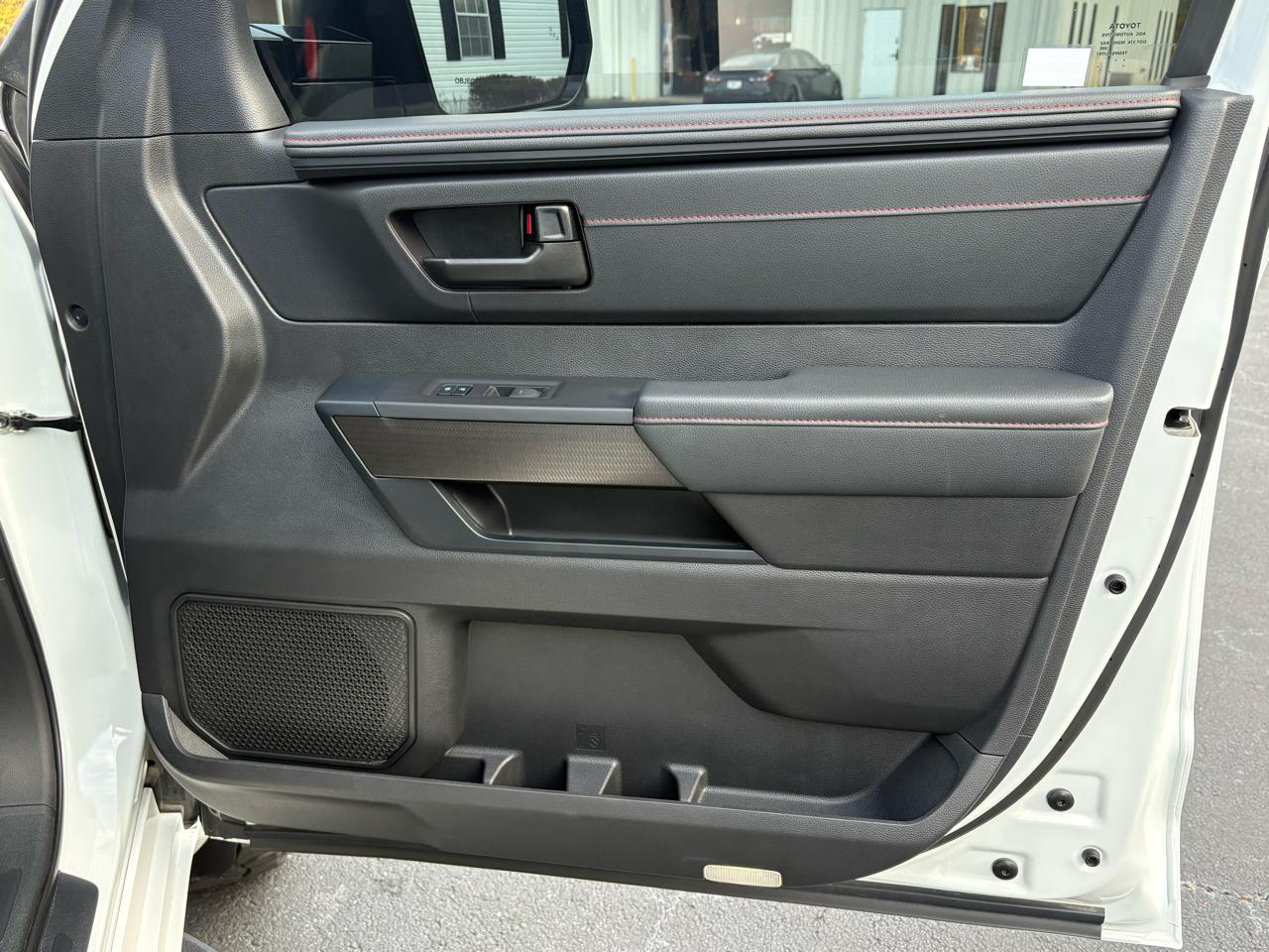 Toyota Tundra TRD PRO CrewMax 4WD Hybrid 2024