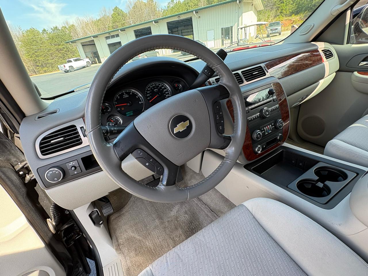 Chevrolet Suburban LT1 1500 2WD 2009