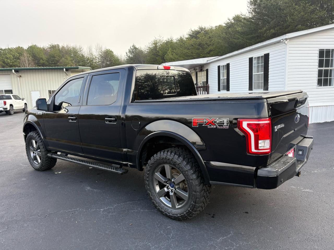 Ford F-150 XLT SuperCrew 5.5-ft. Bed 4WD 2017