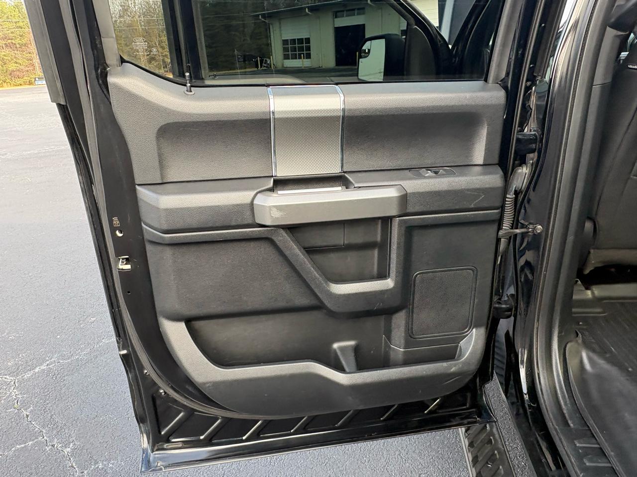 Ford F-150 XLT SuperCrew 5.5-ft. Bed 4WD 2017