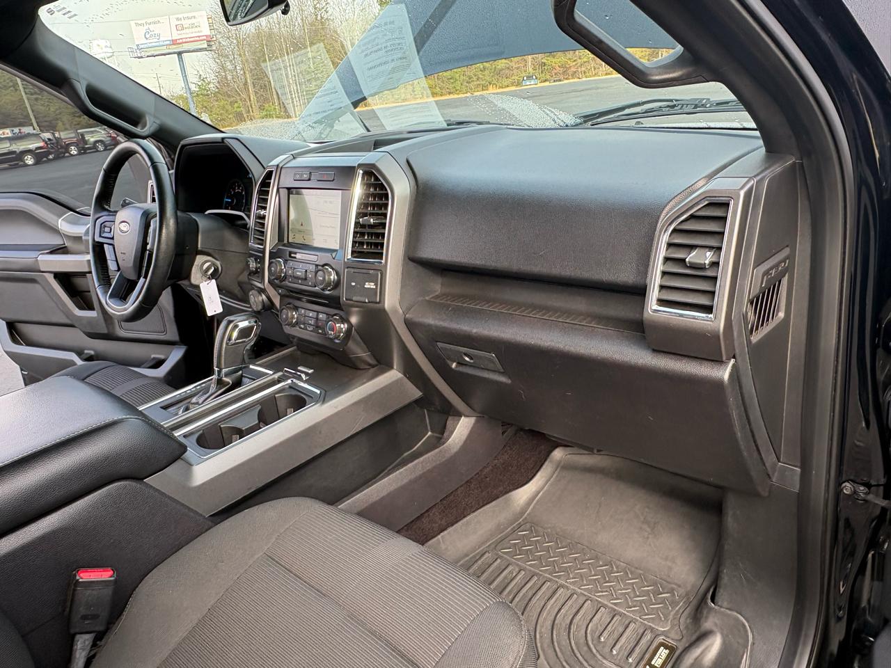 Ford F-150 XLT SuperCrew 5.5-ft. Bed 4WD 2017