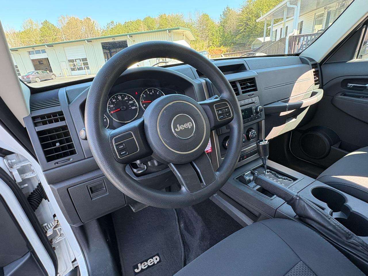 Jeep Liberty Sport 4WD 2012