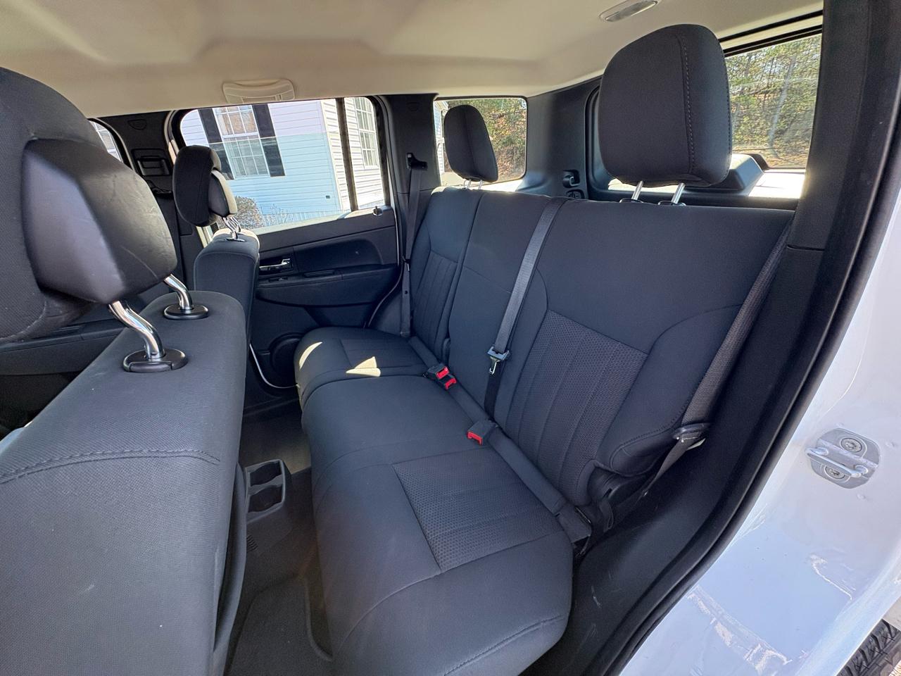 Jeep Liberty Sport 4WD 2012