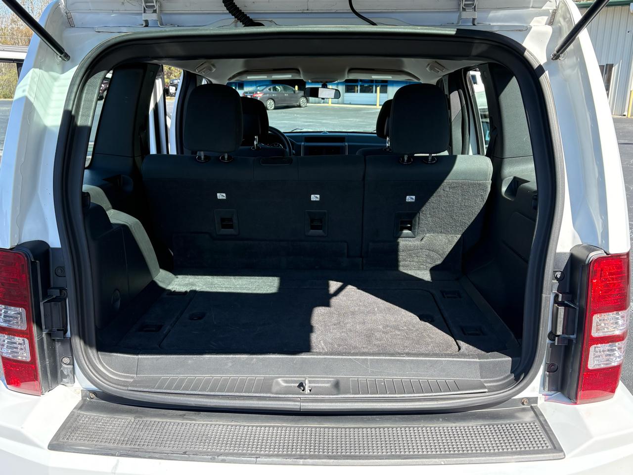 Jeep Liberty Sport 4WD 2012