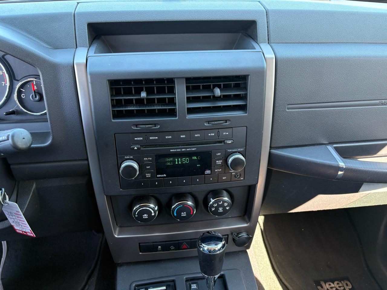 Jeep Liberty Sport 4WD 2012