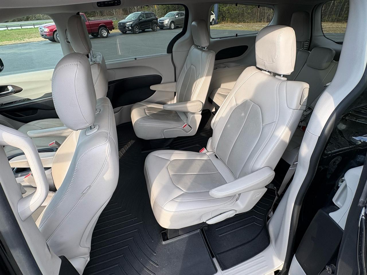 Chrysler Pacifica Touring-L 2019