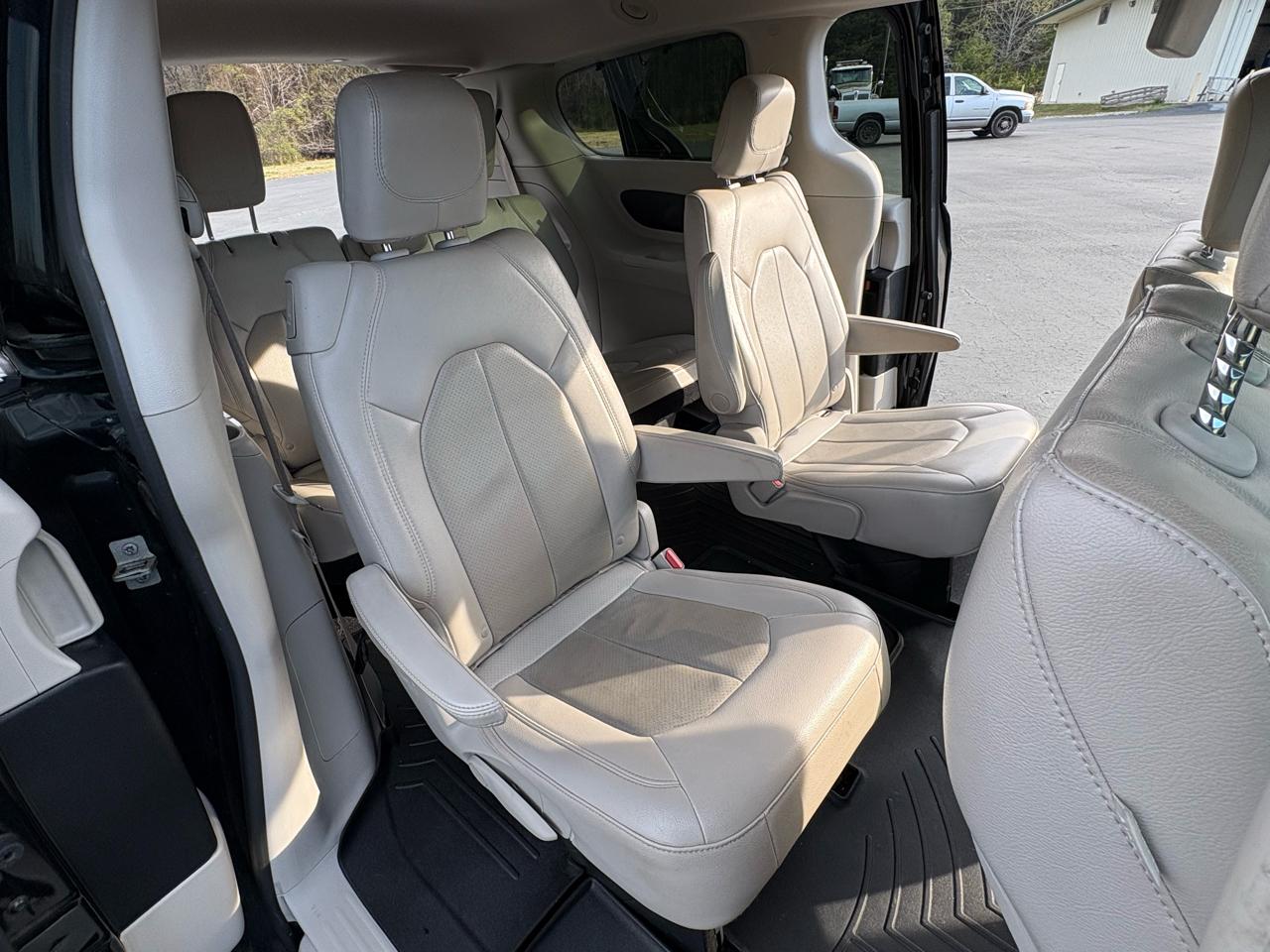 Chrysler Pacifica Touring-L 2019