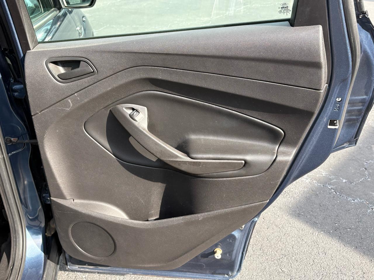 Ford Escape S FWD 2018