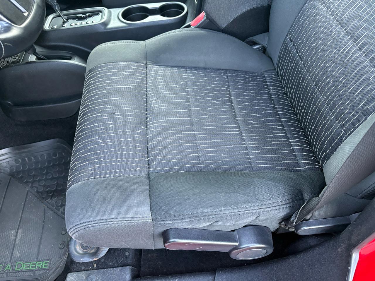 Jeep Wrangler Unlimited Sport 4WD 2011