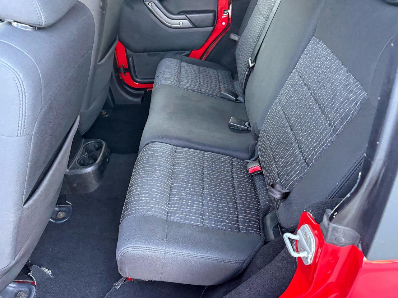 Jeep Wrangler Unlimited Sport 4WD 2011