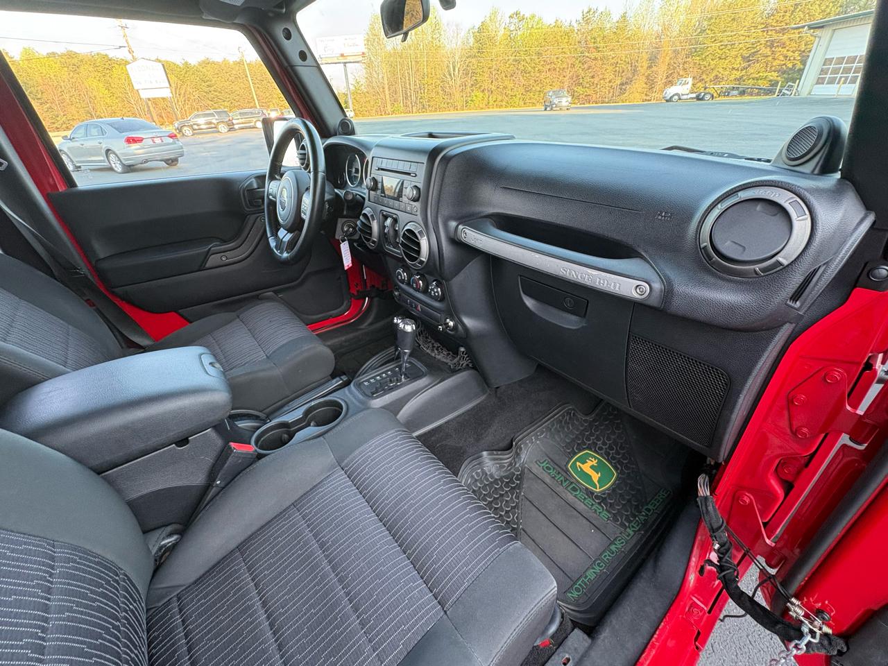 Jeep Wrangler Unlimited Sport 4WD 2011