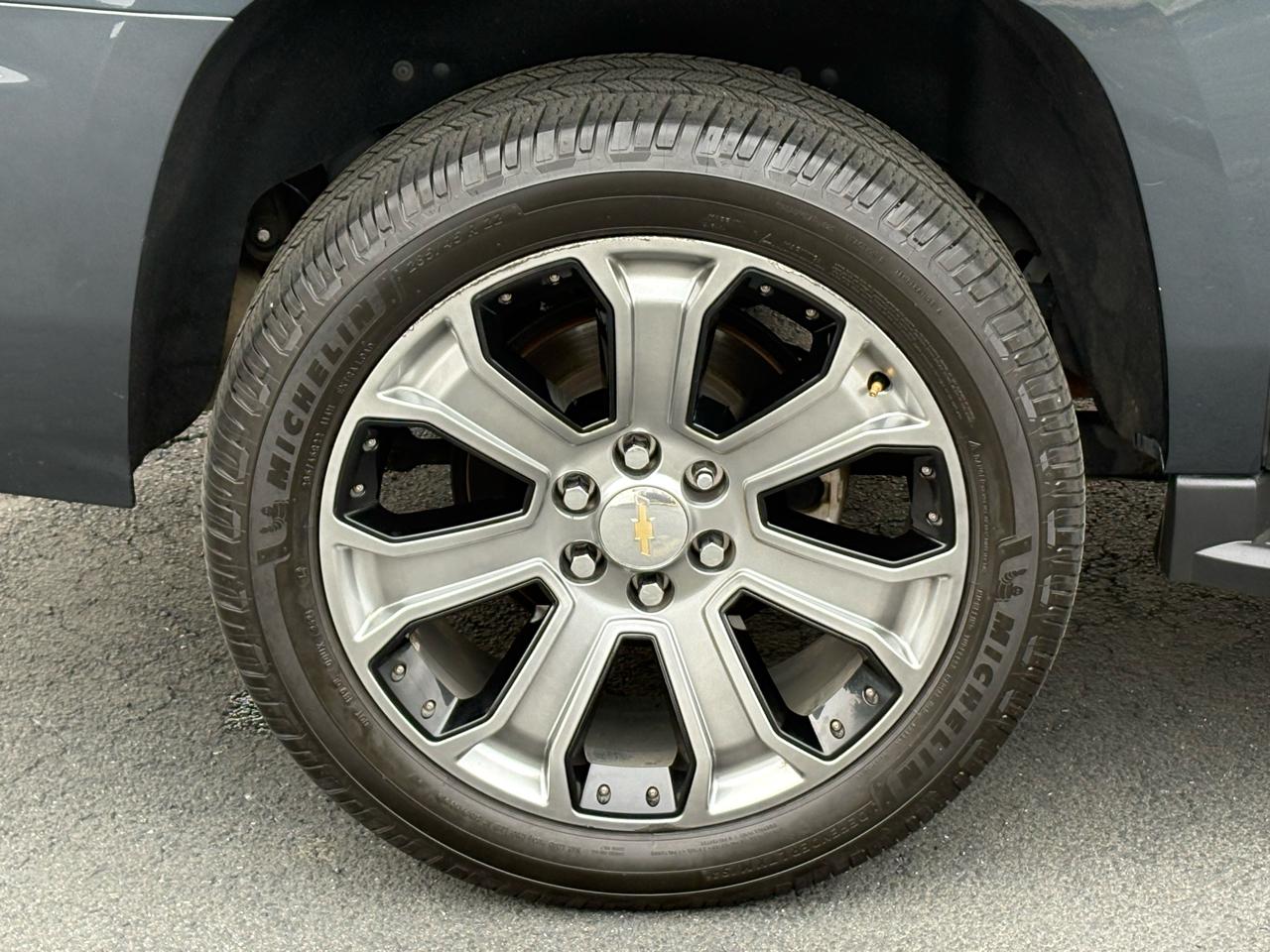 Chevrolet Suburban LT 2WD 2019